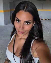 <em><strong>Camila Rodrí..</strong></em>